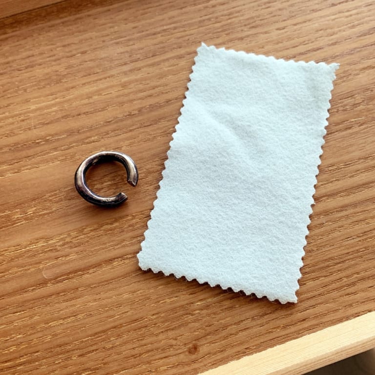 大切なアクセサリーをケアしたい！シルバーの黒ずみから、ゴールドのくすみまで MUJIの「貴金属みがき」で手軽にケア ライフスタイルEC