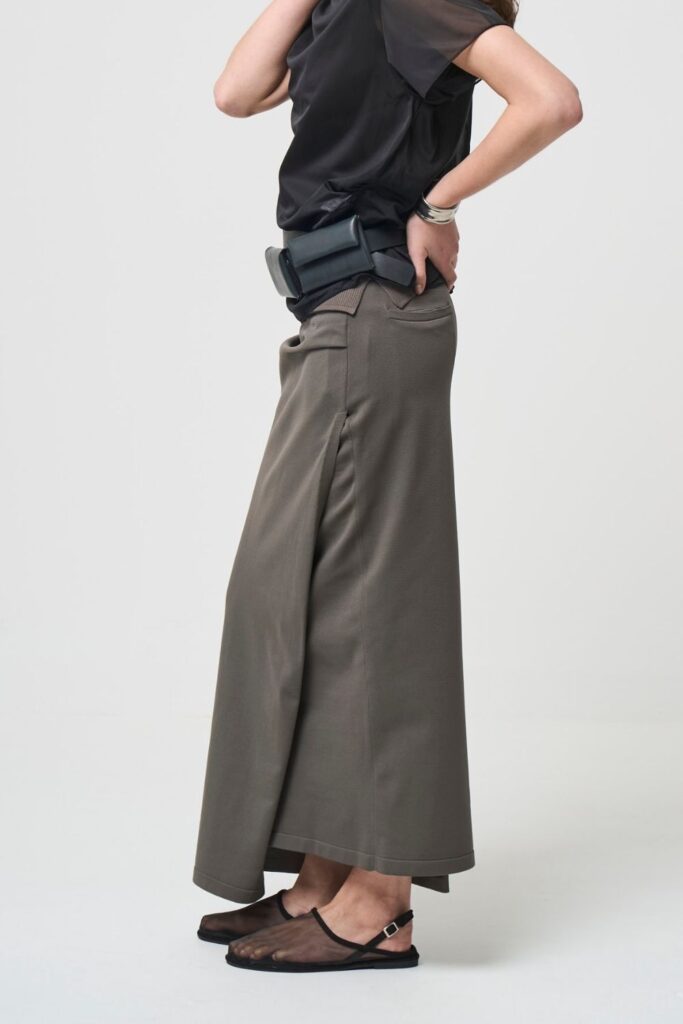 残りわずか Smooth Gather Knit Skirt - TAUPE - seven dot (05)