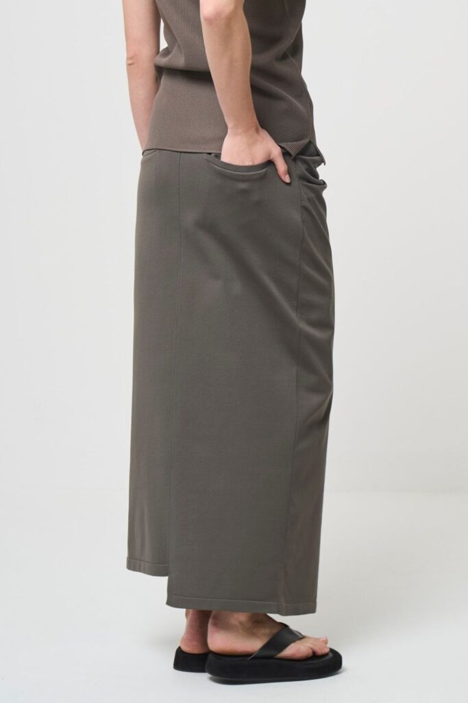 残りわずか Smooth Gather Knit Skirt - TAUPE - seven dot (12)