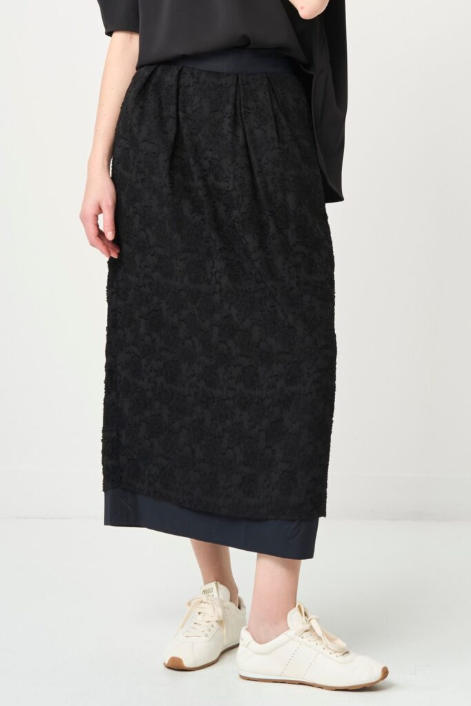 Rain Jacquard Skirt - BLACK - seven dot (01)